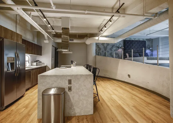 Etage Executive Living *